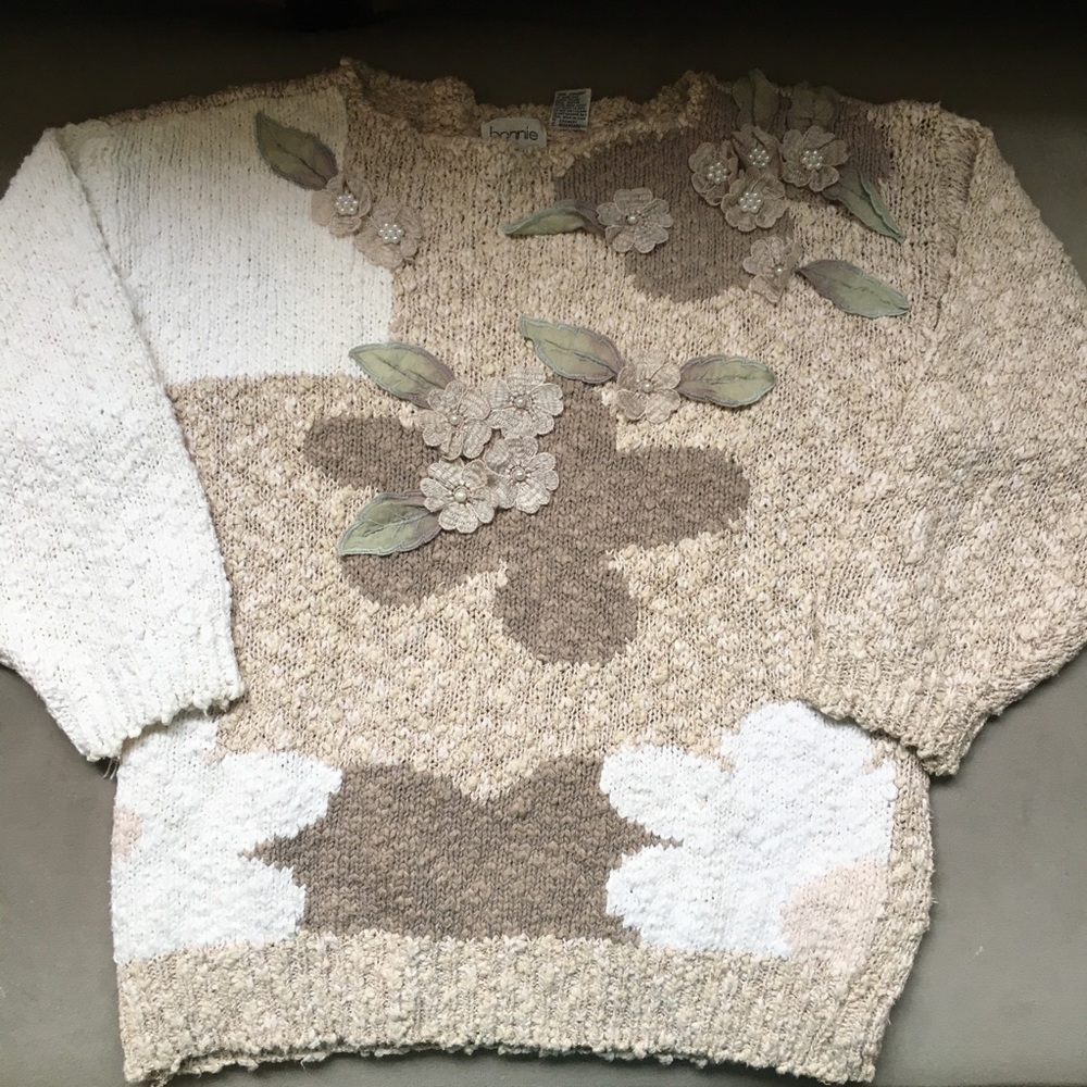Knit sweater